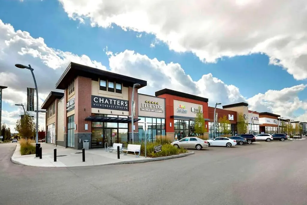 Apartman Chic Retreat With Hot Tub - King Bed - Fireplace - Wem Edmonton